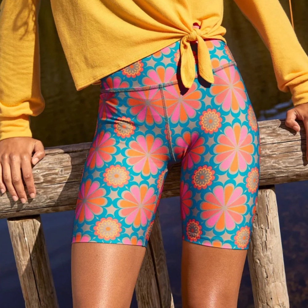 Beyond Yoga Endurance high wasted bike shorts